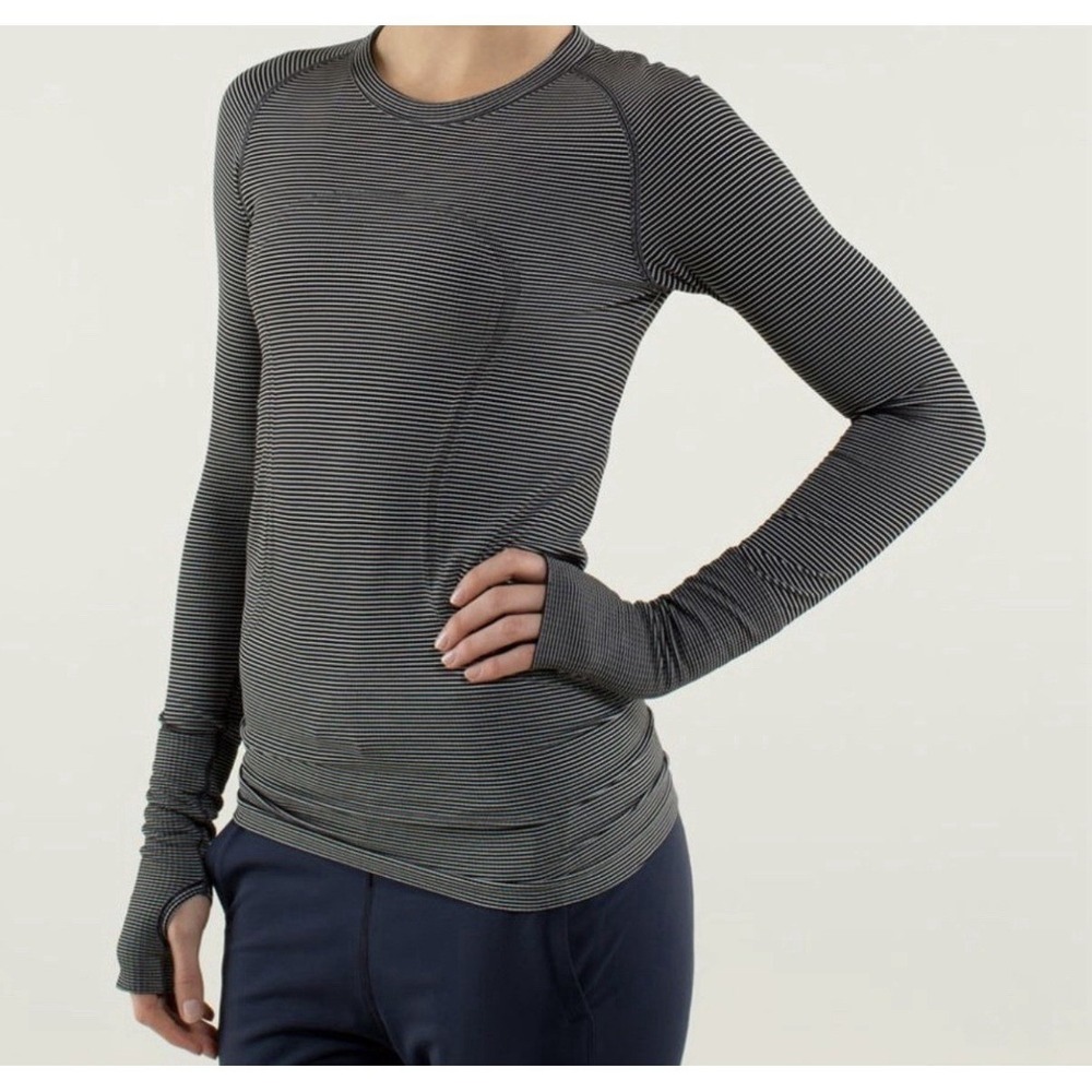 Lululemon Women 8 Swiftly Tech Long Sleeve Crew Neck Stripe Black White W3C83S